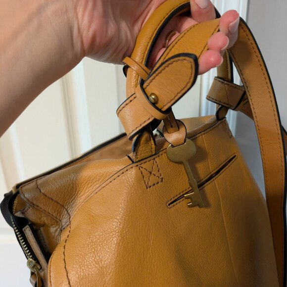 Fossil convertible backpack, tan - Picture 3 of 5